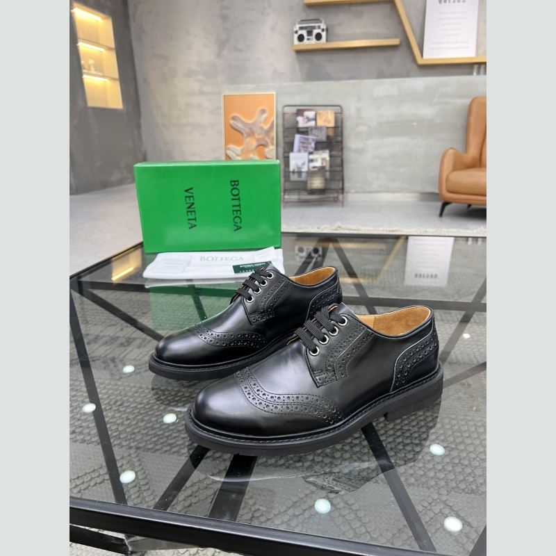 bo*te*ga Ve*ne*ta leather shoes